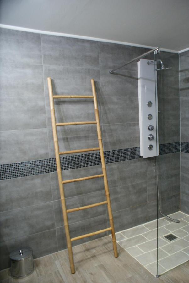 Loft Ravissant Avec Piscine Daire Cagnes-sur-Mer Dış mekan fotoğraf